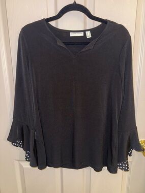 Susan Graver Liquid Knit Black Bell Sleeve Top- women’s Small